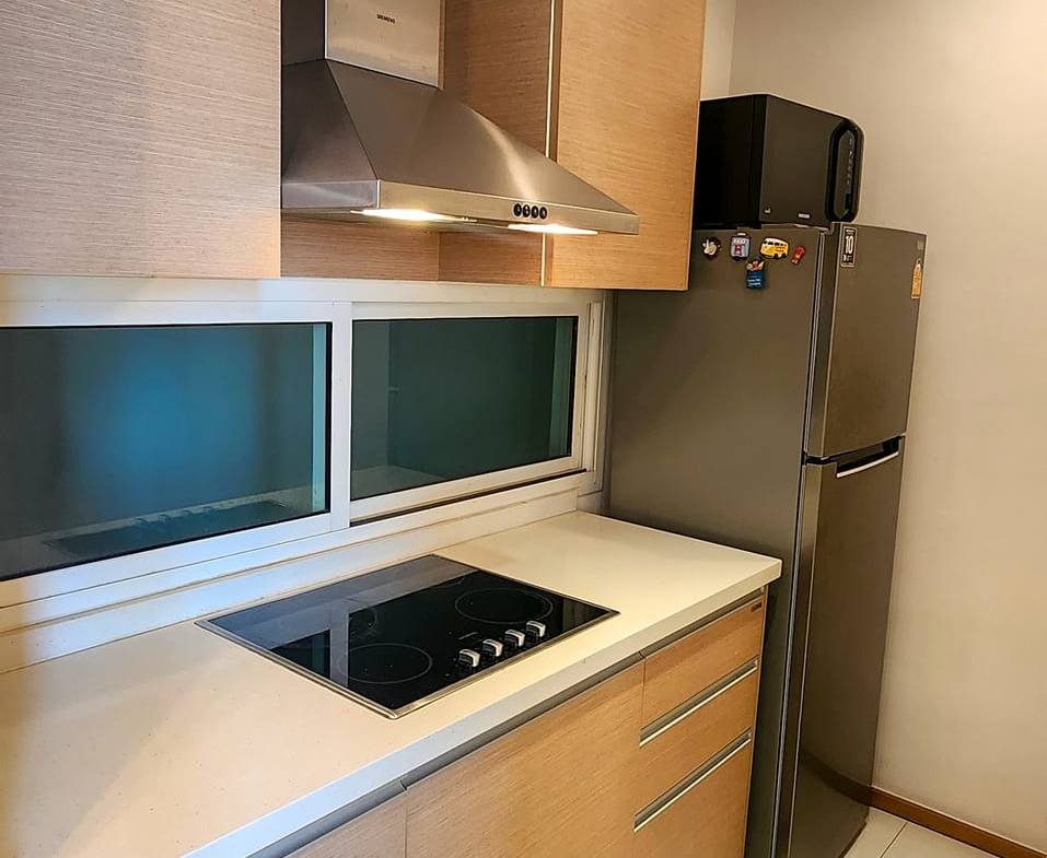 2-Bedroom, 2-Bathroom Duplex Condo, 108.9 sqm at The Empire Place, Sathon, Bangkok for Sale, 18,500,000 THB, Near BTS Chong Nonsi Station.