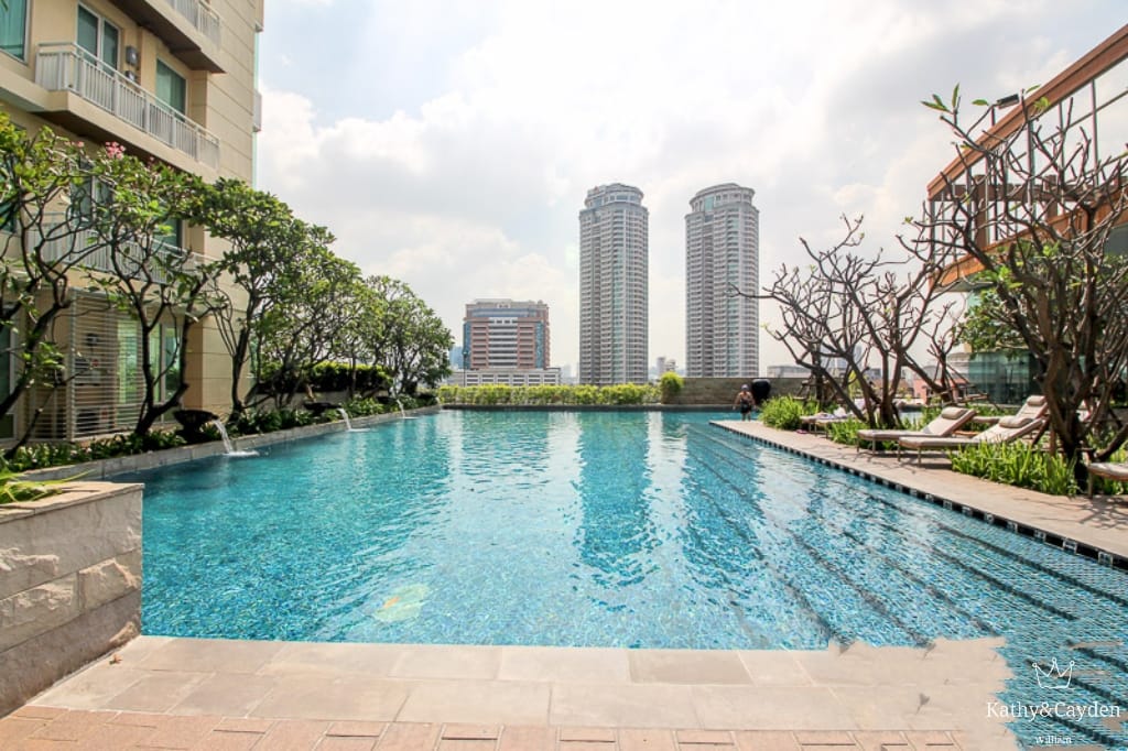 2-Bedroom, 2-Bathroom Duplex Condo, 108.9 sqm at The Empire Place, Sathon, Bangkok for Sale, 18,500,000 THB, Near BTS Chong Nonsi Station.