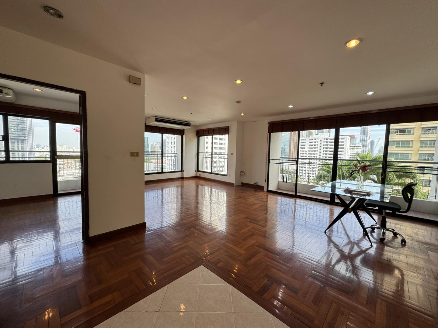 3-Bed, 2-Bath, 124.74 sqm Condo at Liberty Park 2, Sukhumvit 11 for Sale, 9.2M THB, 5-min Walk to BTS Nana