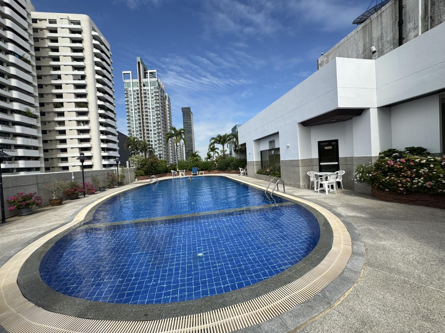 3-Bed, 2-Bath, 124.74 sqm Condo at Liberty Park 2, Sukhumvit 11 for Sale, 9.2M THB, 5-min Walk to BTS Nana