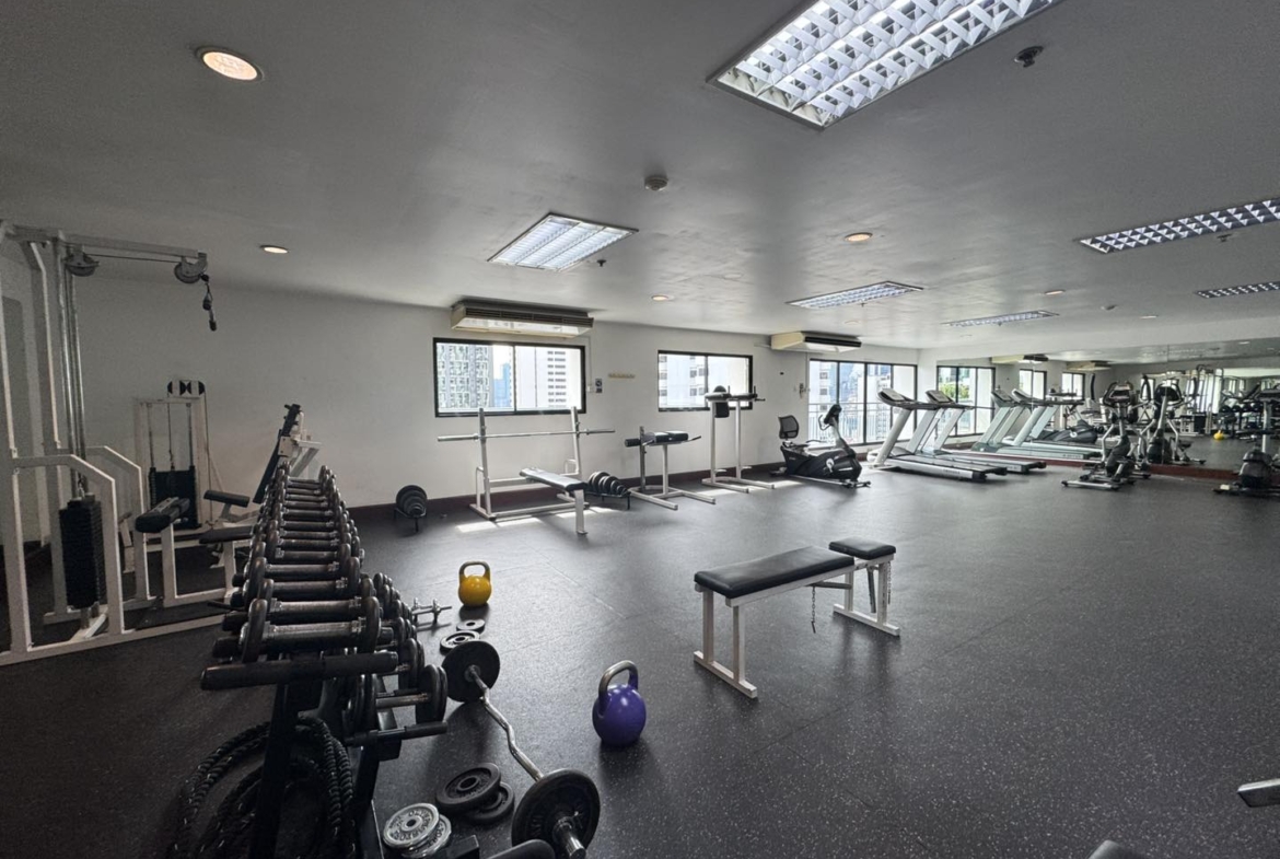 3-Bed, 2-Bath, 124.74 sqm Condo at Liberty Park 2, Sukhumvit 11 for Sale, 9.2M THB, 5-min Walk to BTS Nana