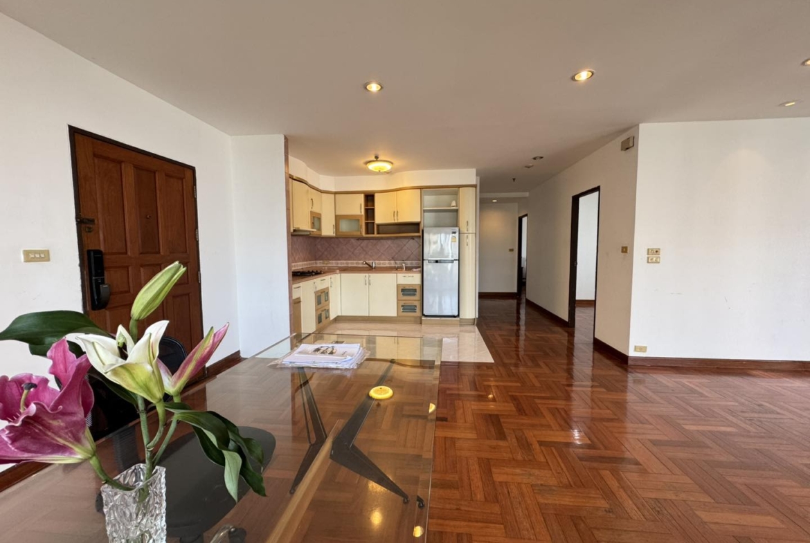 3-Bed, 2-Bath, 124.74 sqm Condo at Liberty Park 2, Sukhumvit 11 for Sale, 9.2M THB, 5-min Walk to BTS Nana