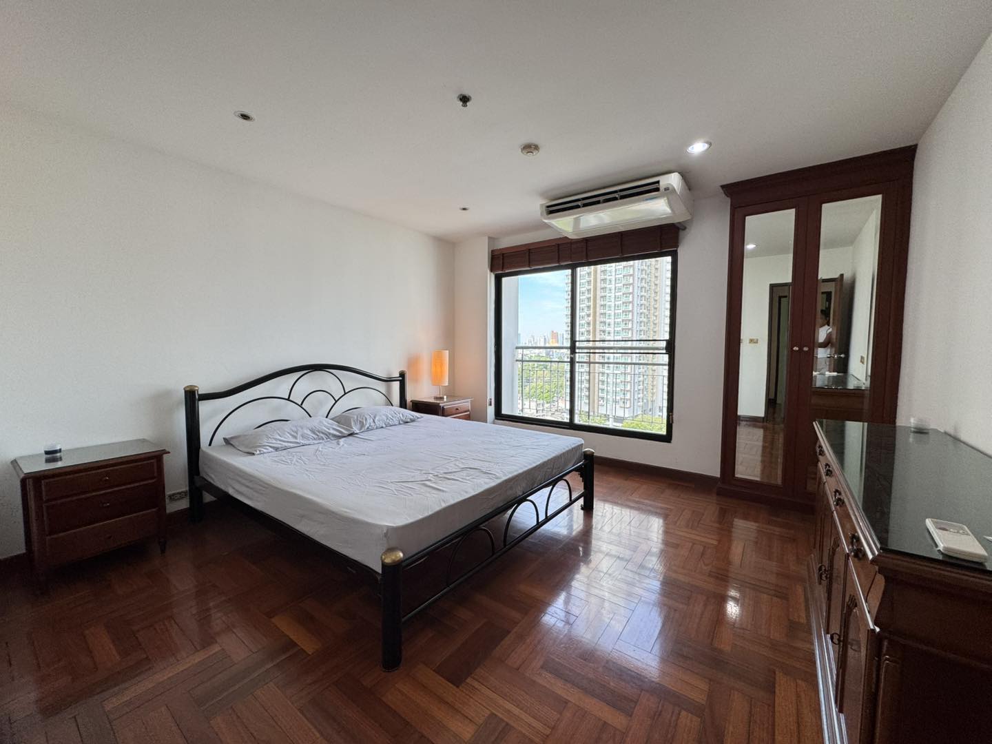 3-Bed, 2-Bath, 124.74 sqm Condo at Liberty Park 2, Sukhumvit 11 for Sale, 9.2M THB, 5-min Walk to BTS Nana