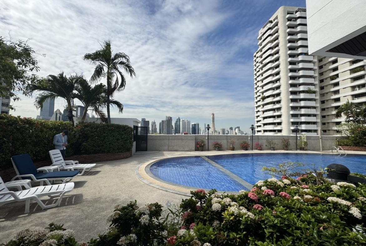 3-Bed, 2-Bath, 124.74 sqm Condo at Liberty Park 2, Sukhumvit 11 for Sale, 9.2M THB, 5-min Walk to BTS Nana