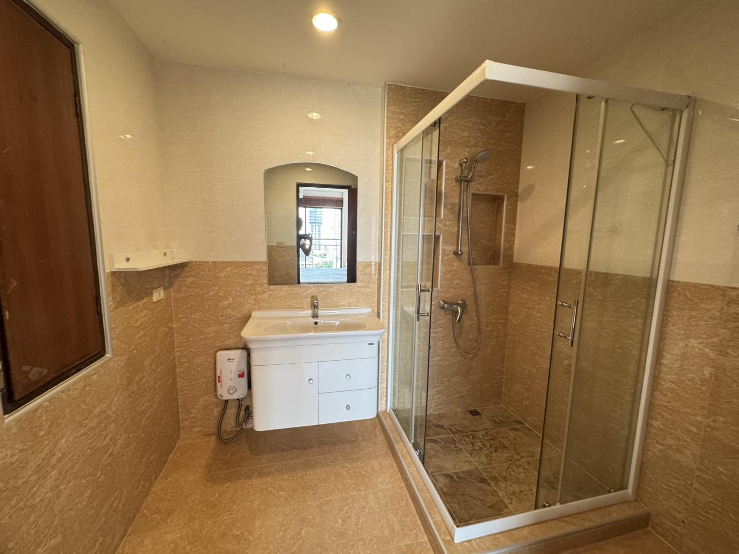 3-Bed, 2-Bath, 124.74 sqm Condo at Liberty Park 2, Sukhumvit 11 for Sale, 9.2M THB, 5-min Walk to BTS Nana