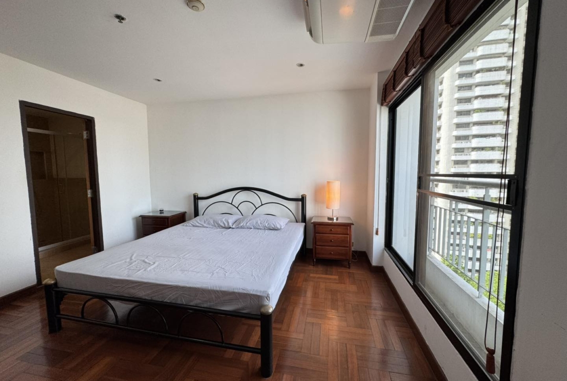 3-Bed, 2-Bath, 124.74 sqm Condo at Liberty Park 2, Sukhumvit 11 for Sale, 9.2M THB, 5-min Walk to BTS Nana