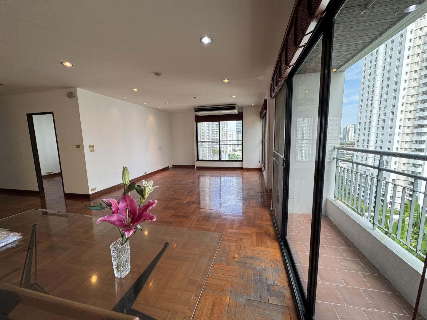 3-Bed, 2-Bath, 124.74 sqm Condo at Liberty Park 2, Sukhumvit 11 for Sale, 9.2M THB, 5-min Walk to BTS Nana