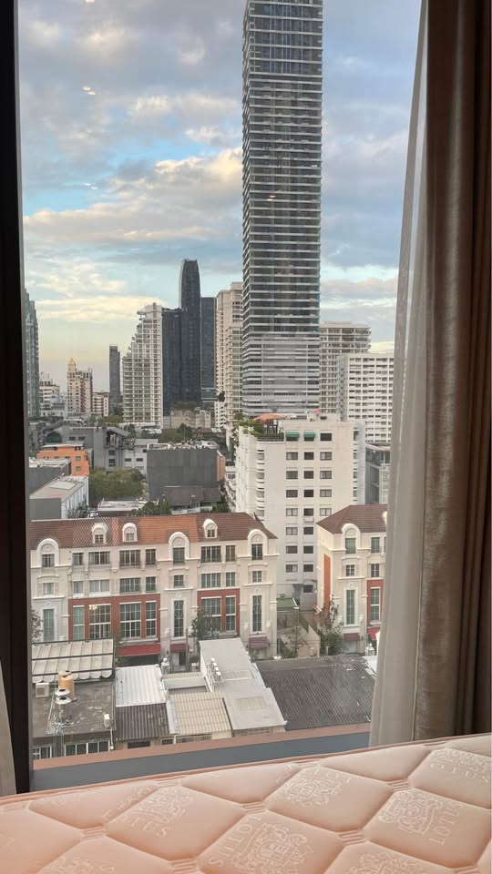 Luxury 2-bed 2-bath 83 sqm condo at Khun by Yoo, Thonglor. Fully furnished, prime location. For rent at 90,000 THB/month. Contact us for a viewing today!