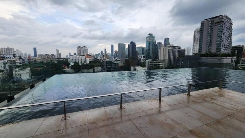 Luxury 2-bed, 2-bath duplex 86 sqm condo at Keyne by Sansiri, next to BTS Thonglor. High floor, fully furnished. For rent ฿58,000/month. Contact us today!