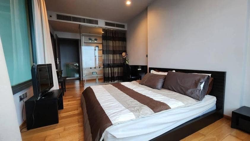 Luxury 2-bed, 2-bath duplex 86 sqm condo at Keyne by Sansiri, next to BTS Thonglor. High floor, fully furnished. For rent ฿58,000/month. Contact us today!