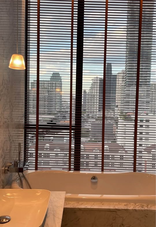 Luxury 2-bed 2-bath 83 sqm condo at Khun by Yoo, Thonglor. Fully furnished, prime location. For rent at 90,000 THB/month. Contact us for a viewing today!