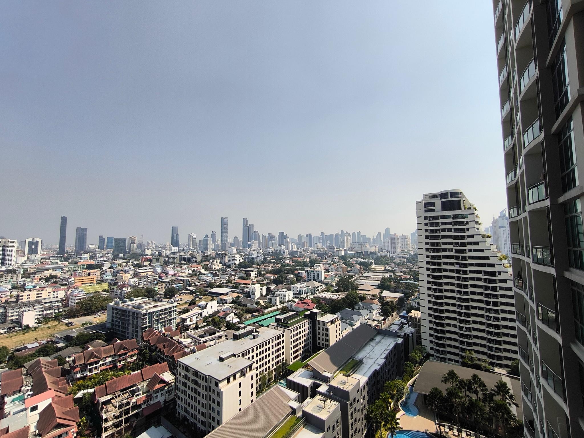 2-Bed, 2-Bath, 77 sqm Condo at Supalai Oriental Sukhumvit 39 for Rent 60,000 THB, Near BTS Phrom Phong, Luxurious Living in Central Bangkok.