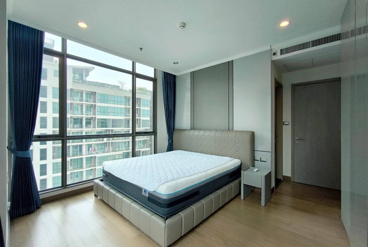 2-Bed, 2-Bath, 77 sqm Condo at Supalai Oriental Sukhumvit 39 for Rent 60,000 THB, Near BTS Phrom Phong, Luxurious Living in Central Bangkok.