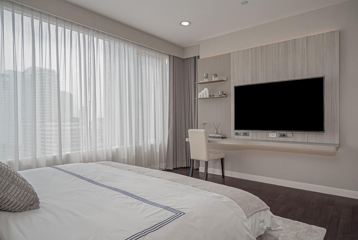 4-Bed, 3-Bath, 164 sqm Condo at Hampton Thonglor 10, Rent 120K/ Sale 32M, Near BTS Thonglor, Fully Furnished, Luxury Living in Bangkok’s Prime Area