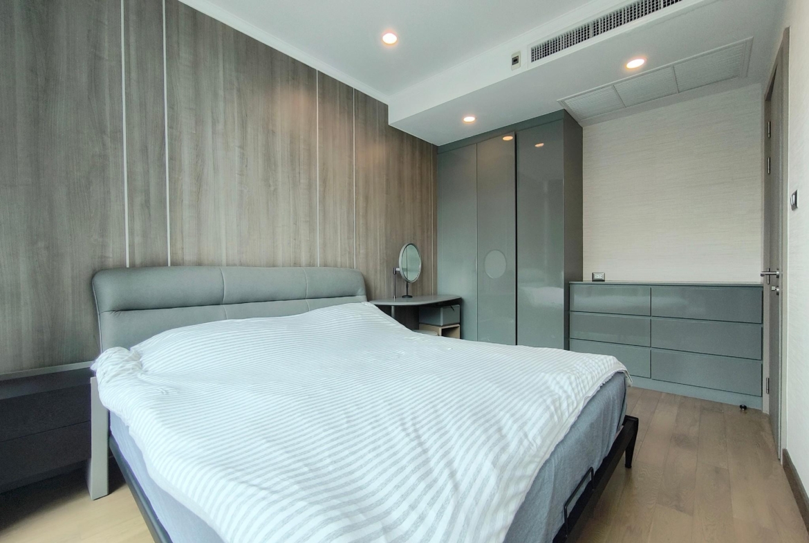 2-Bed, 2-Bath, 77 sqm Condo at Supalai Oriental Sukhumvit 39 for Rent 60,000 THB, Near BTS Phrom Phong, Luxurious Living in Central Bangkok.