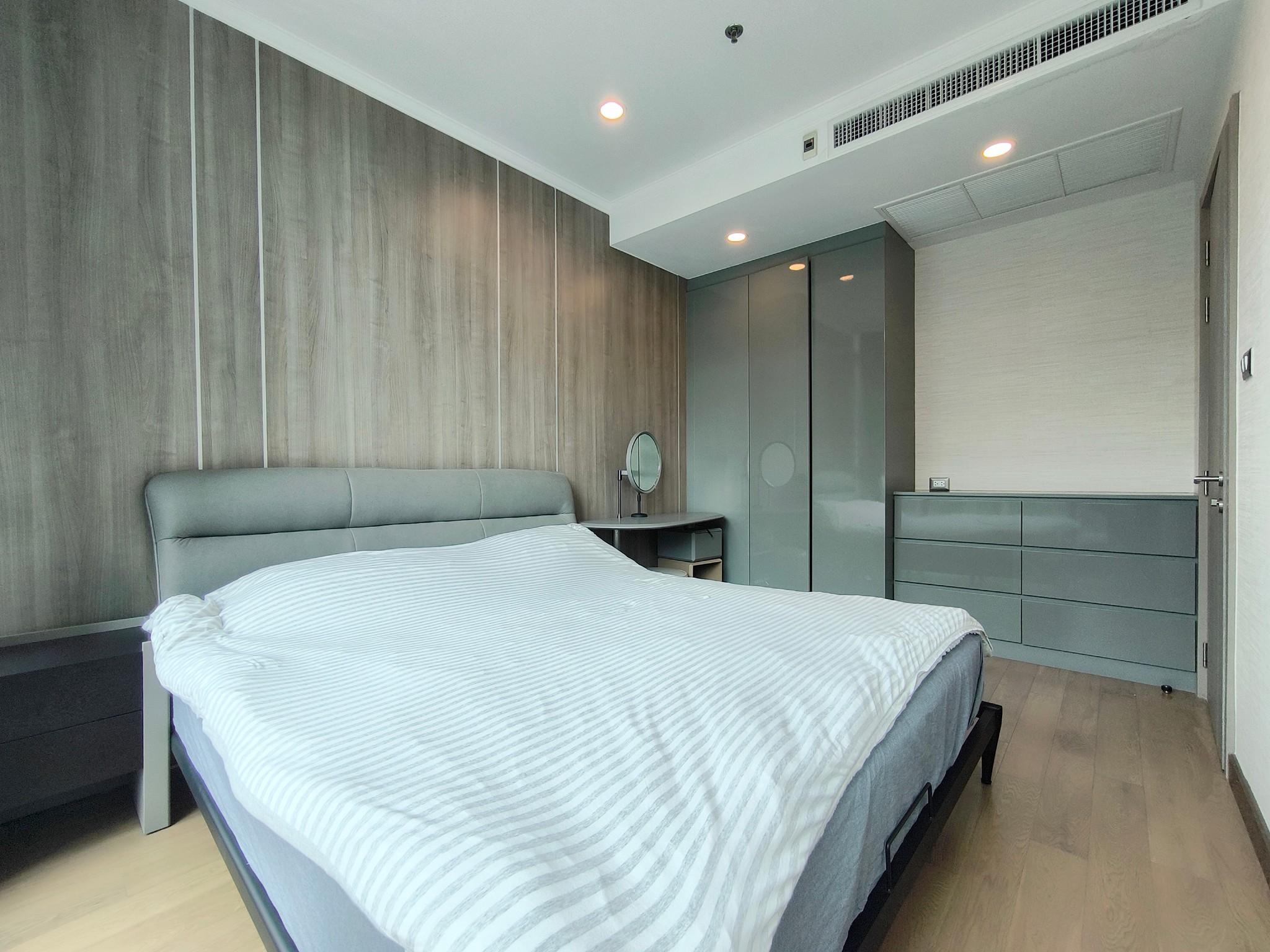 2-Bed, 2-Bath, 77 sqm Condo at Supalai Oriental Sukhumvit 39 for Rent 60,000 THB, Near BTS Phrom Phong, Luxurious Living in Central Bangkok.