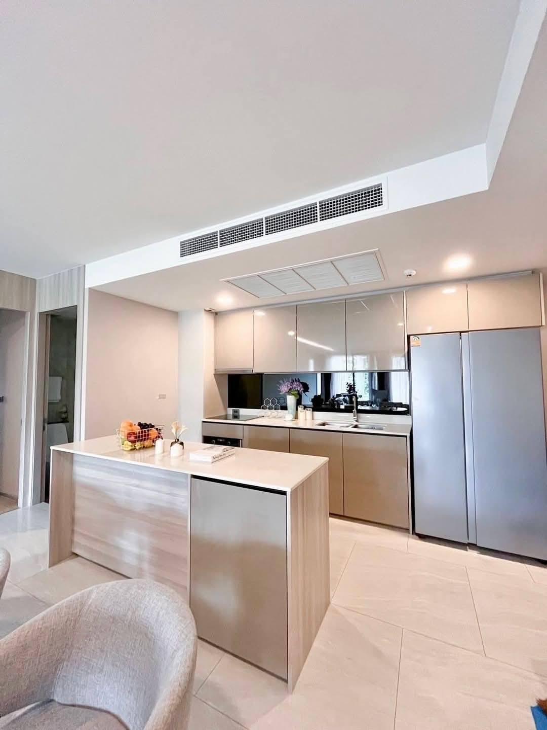 Luxury 2-bed, 2-bath condo at H Sukhumvit 43, 60 sqm, 17th floor. Prime Phrom Phong location near BTS. Full facilities. Rent starts at 43,000 THB/month.