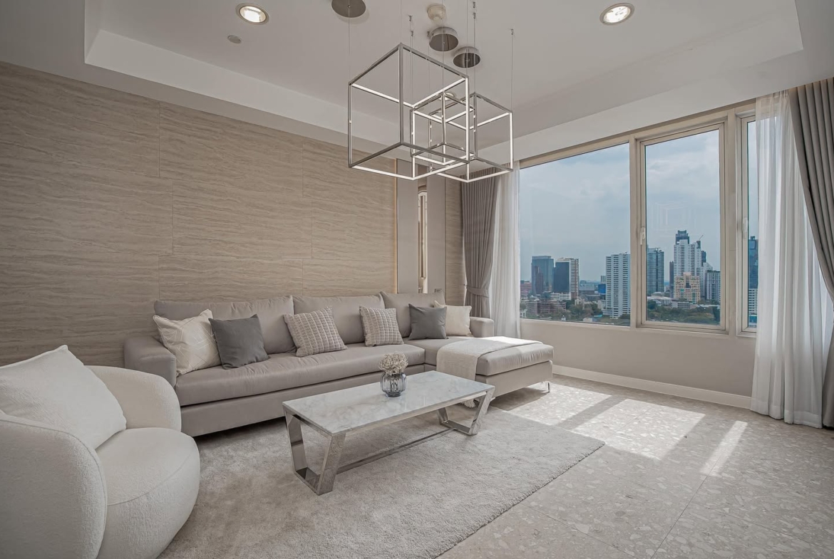4-Bed, 3-Bath, 164 sqm Condo at Hampton Thonglor 10, Rent 120K/ Sale 32M, Near BTS Thonglor, Fully Furnished, Luxury Living in Bangkok’s Prime Area