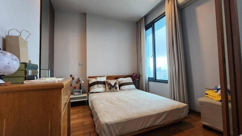 Luxury 2-bed, 2-bath duplex 86 sqm condo at Keyne by Sansiri, next to BTS Thonglor. High floor, fully furnished. For rent ฿58,000/month. Contact us today!