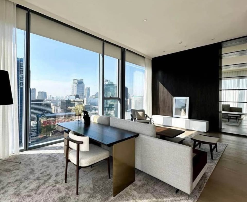 2-Bed, 3-Bath, 154 sqm Condo at Scope Langsuan for Rent, 390K THB/month, 5-min Walk to Chidlom BTS