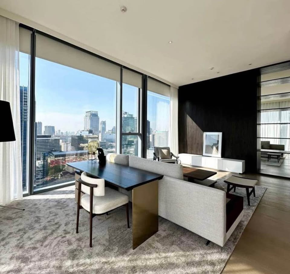 2-Bed, 3-Bath, 154 sqm Condo at Scope Langsuan for Rent, 390K THB/month, 5-min Walk to Chidlom BTS