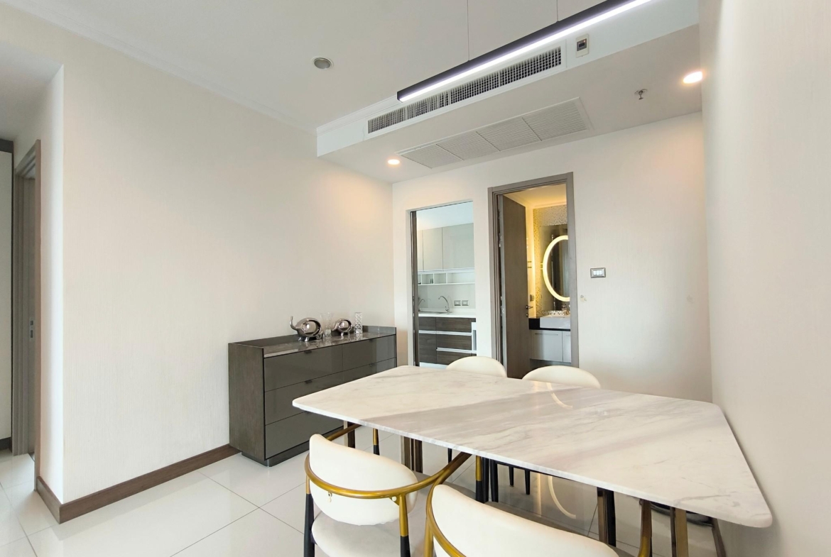 2-Bed, 2-Bath, 77 sqm Condo at Supalai Oriental Sukhumvit 39 for Rent 60,000 THB, Near BTS Phrom Phong, Luxurious Living in Central Bangkok.