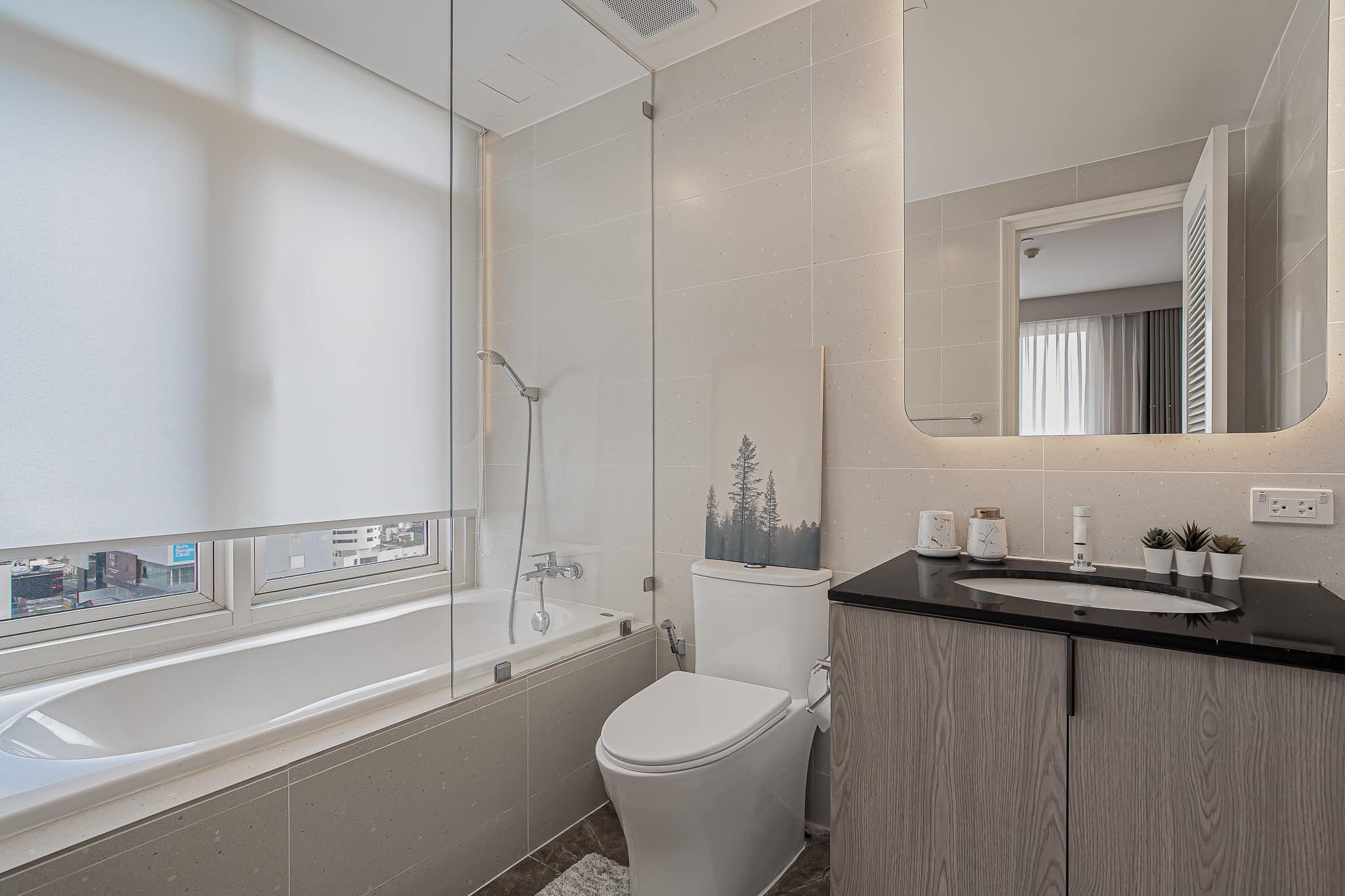 4-Bed, 3-Bath, 164 sqm Condo at Hampton Thonglor 10, Rent 120K/ Sale 32M, Near BTS Thonglor, Fully Furnished, Luxury Living in Bangkok’s Prime Area