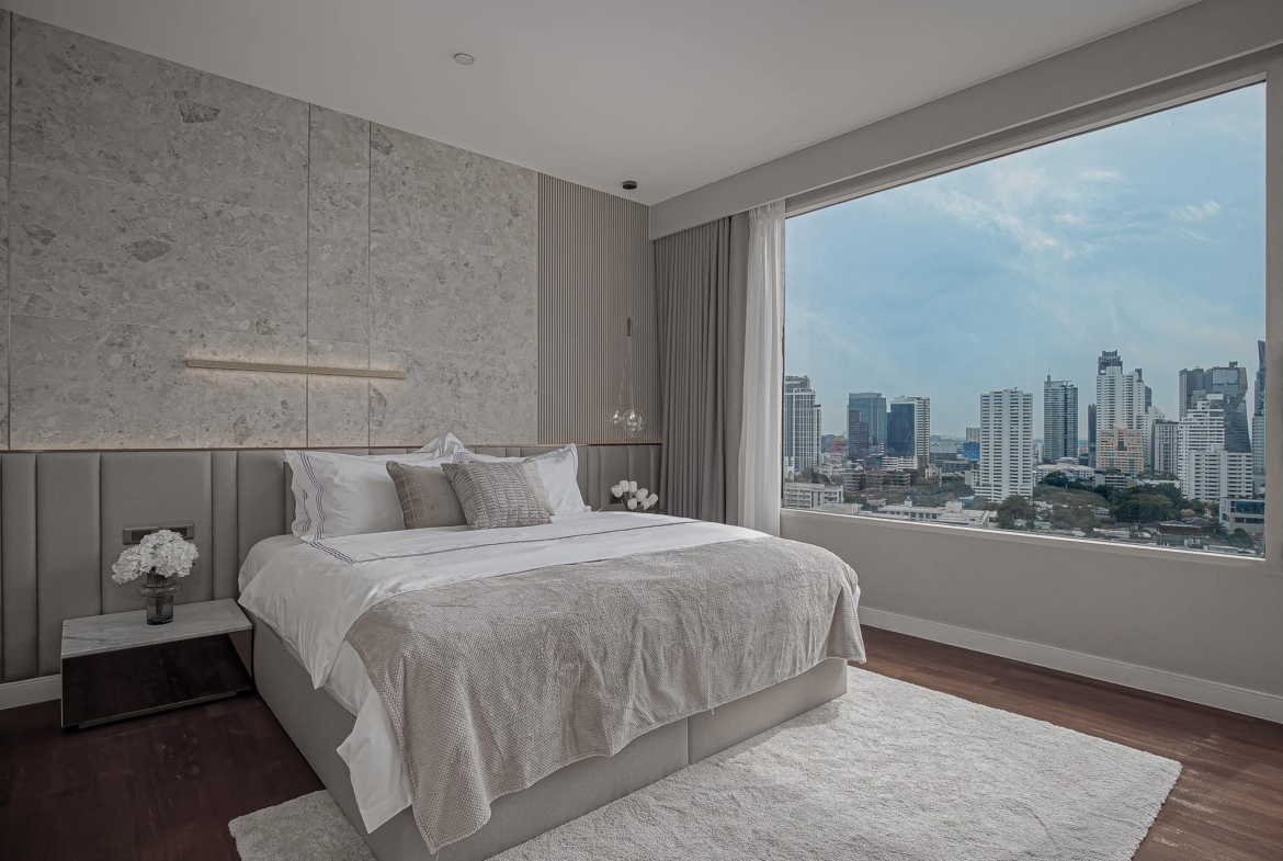 4-Bed, 3-Bath, 164 sqm Condo at Hampton Thonglor 10, Rent 120K/ Sale 32M, Near BTS Thonglor, Fully Furnished, Luxury Living in Bangkok’s Prime Area