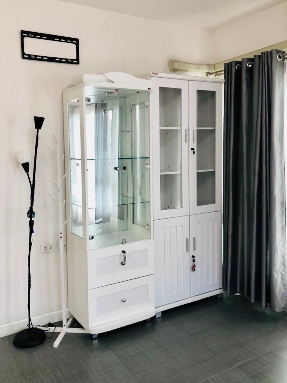 Spacious 3-bed, 4-bath detached house for rent in Bangna, 220 sqm, newly renovated with full furnishings. Located in Siwalee Bangna project. Rent: 39,500 THB/month.