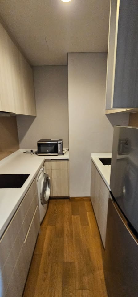 2-Bed, 1-Bath, 54 sqm Condo at The Lumpini 24 for Rent, 40K THB, Near Phrom Phong BTS, Fully Furnished, Modern Living in Sukhumvit 24, Bangkok