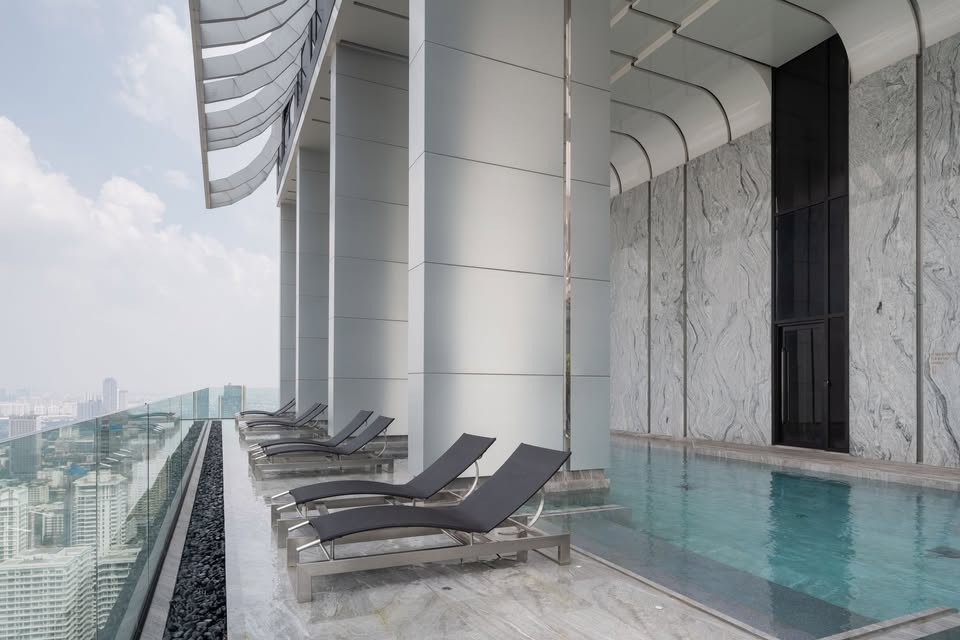 Luxury 2-bed condo at Park Origin Thonglor. 45 sqm, fully furnished, smart home system, premium facilities. Near BTS Thong Lor & Ekkamai. Rent: 62,000 THB/month.