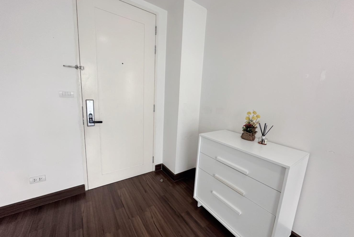 2-Bedroom, 2-Bathroom Condo, 70 sqm at D65 Sukhumvit Soi 65, Near Ekkamai BTS, For Rent 30,000 THB/month