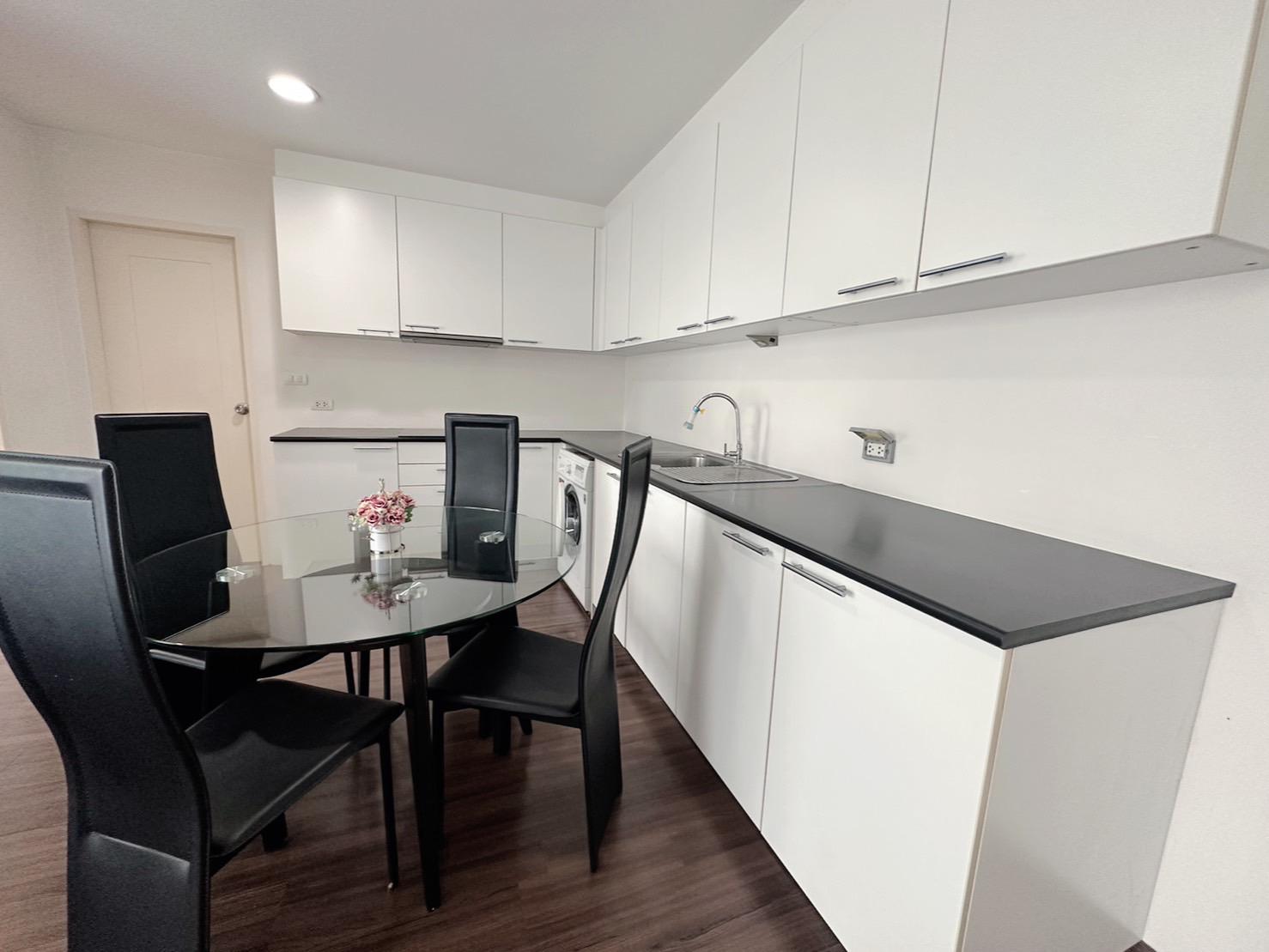 2-Bedroom, 2-Bathroom Condo, 70 sqm at D65 Sukhumvit Soi 65, Near Ekkamai BTS, For Rent 30,000 THB/month