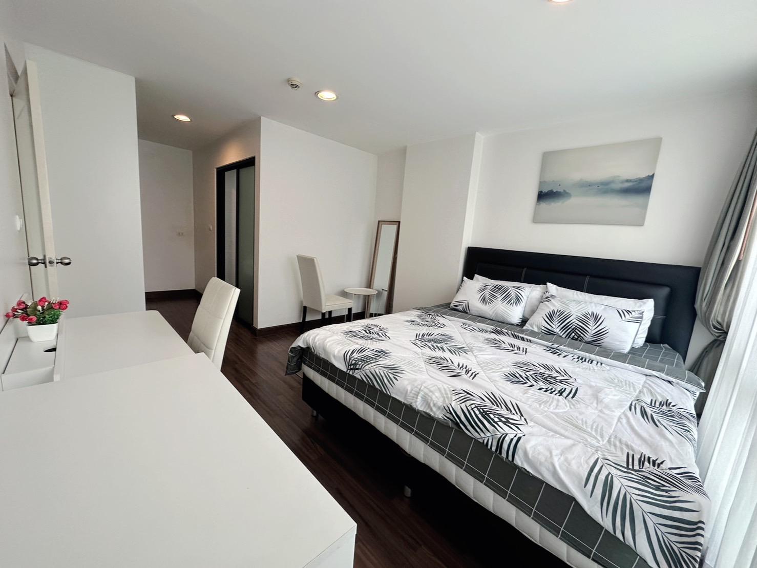 2-Bedroom, 2-Bathroom Condo, 70 sqm at D65 Sukhumvit Soi 65, Near Ekkamai BTS, For Rent 30,000 THB/month