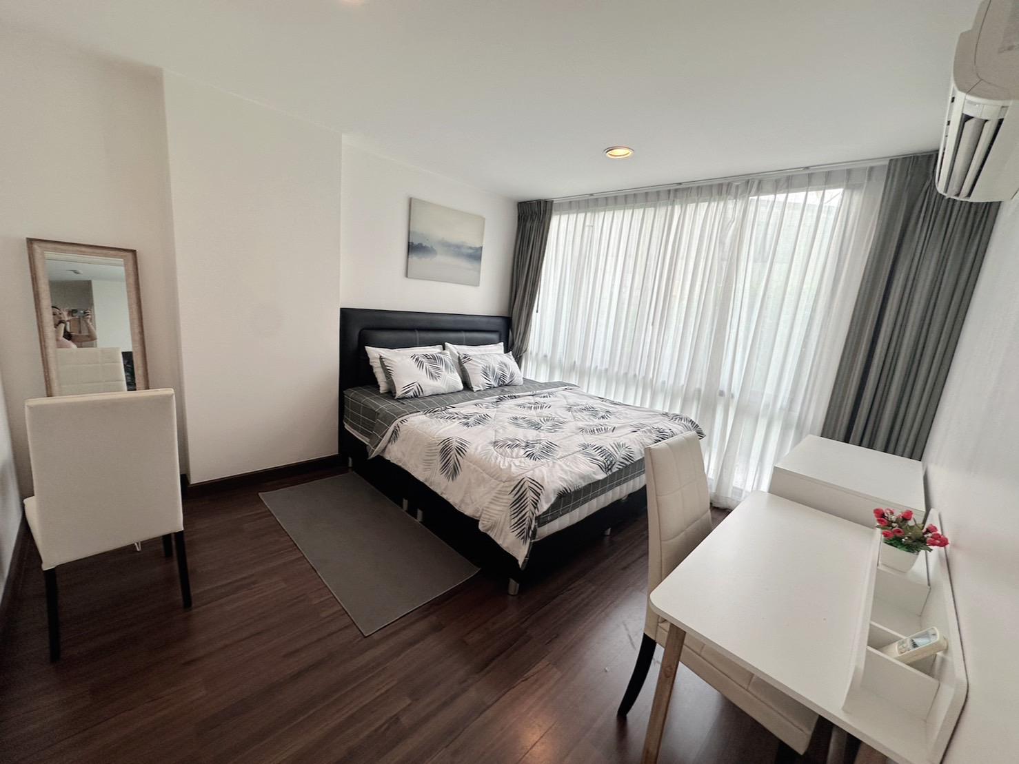 2-Bedroom, 2-Bathroom Condo, 70 sqm at D65 Sukhumvit Soi 65, Near Ekkamai BTS, For Rent 30,000 THB/month