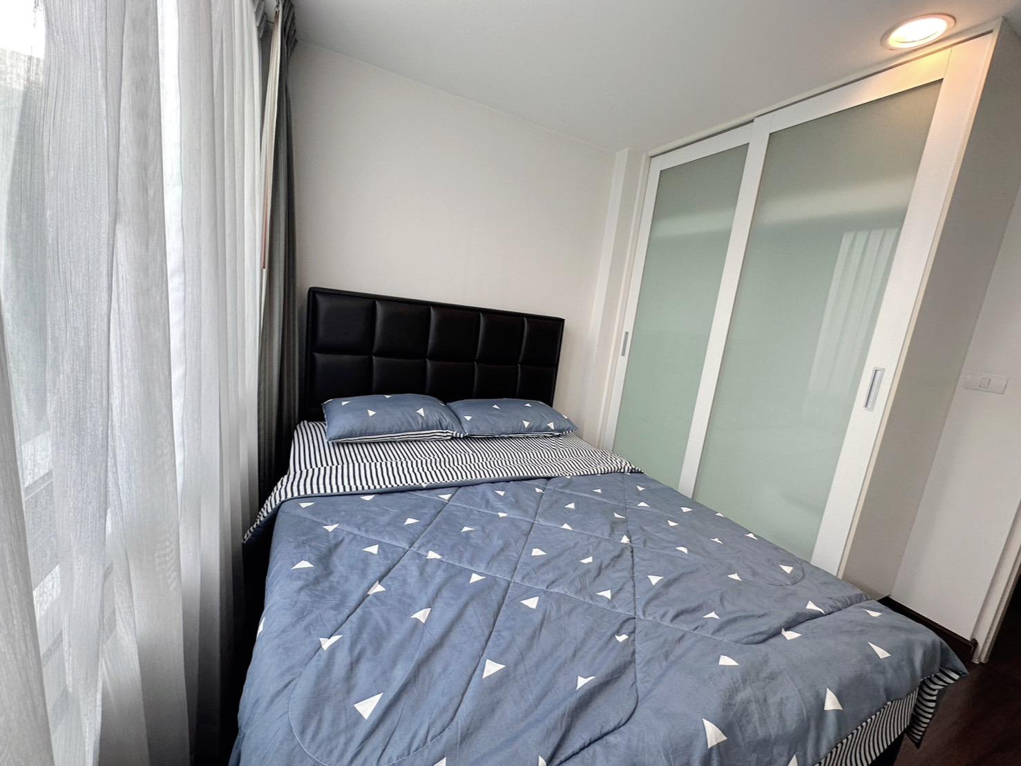 2-Bedroom, 2-Bathroom Condo, 70 sqm at D65 Sukhumvit Soi 65, Near Ekkamai BTS, For Rent 30,000 THB/month
