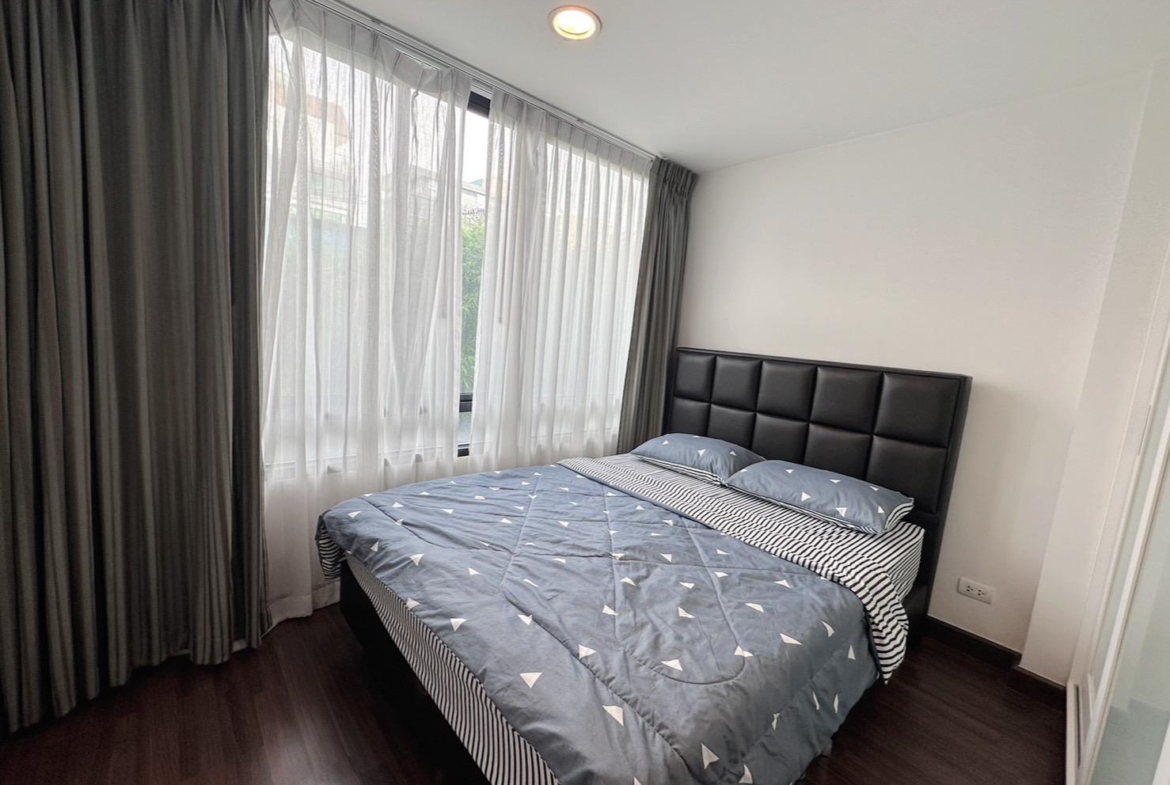2-Bedroom, 2-Bathroom Condo, 70 sqm at D65 Sukhumvit Soi 65, Near Ekkamai BTS, For Rent 30,000 THB/month