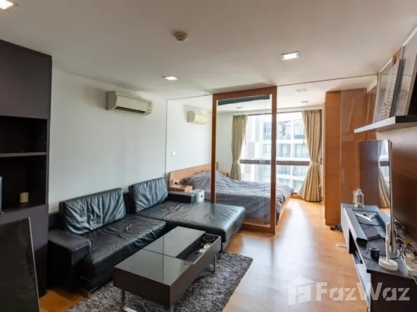 1-bedroom, 1-bathroom 38sqm condo at XVI The Sixteenth in Khlong Toei. For sale at 4.6M THB. Prime location near MRT. Contact us for details!