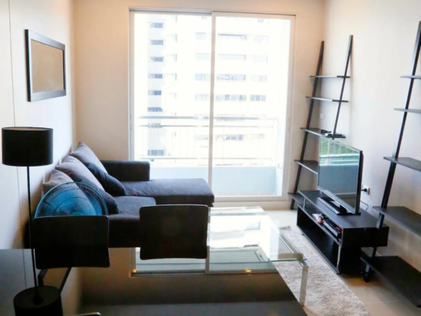 Spacious 1-Bedroom, 1-Bathroom condo at Circle Petchaburi. 47 sqm. For sale at 4,700,000 THB. Convenient location with premium amenities. Schedule a viewing today!
