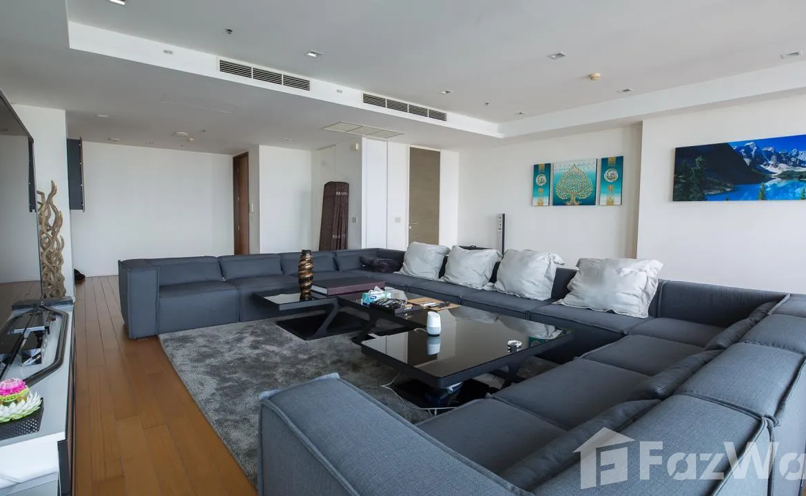 Luxurious 2-bedroom, 2-bathroom condo at The Residences at Mandarin Oriental, Bangkok. 128sqm, stunning river views. For sale ฿70M or rent ฿250K/month.