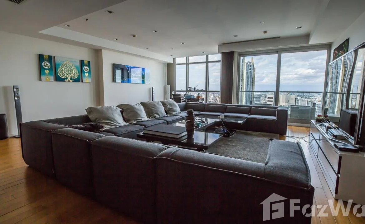 Luxurious 2-bedroom, 2-bathroom condo at The Residences at Mandarin Oriental, Bangkok. 128sqm, stunning river views. For sale ฿70M or rent ฿250K/month.
