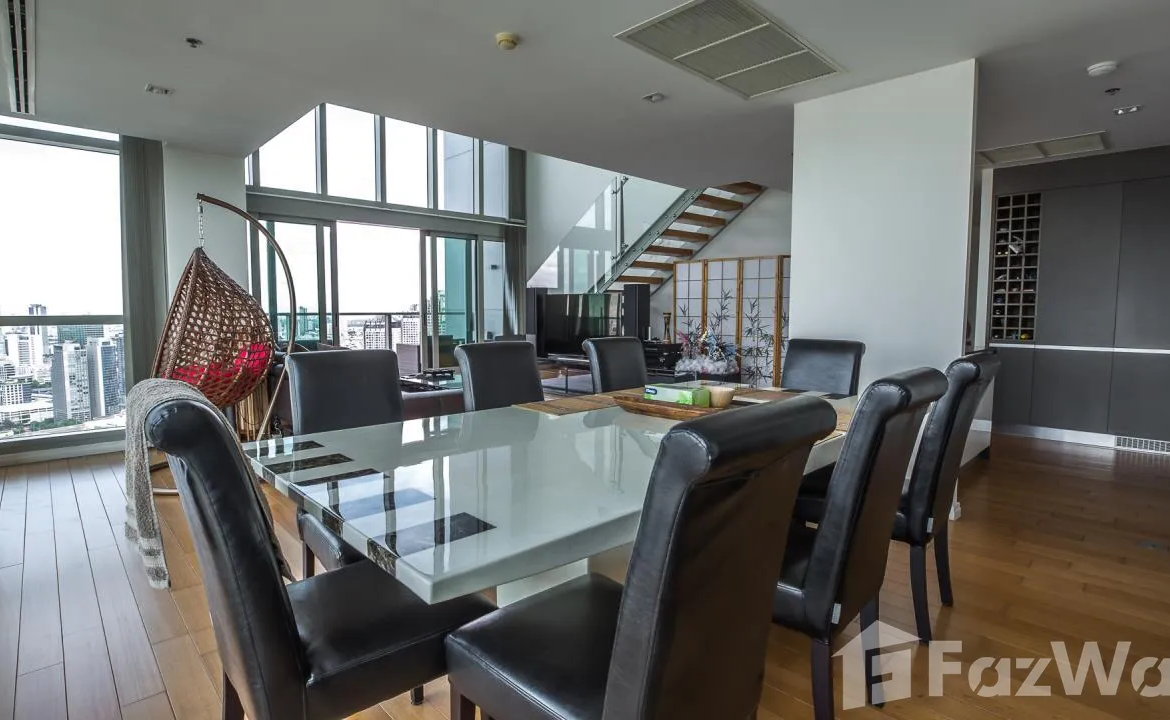 Luxurious 2-bedroom, 2-bathroom condo at The Residences at Mandarin Oriental, Bangkok. 128sqm, stunning river views. For sale ฿70M or rent ฿250K/month.