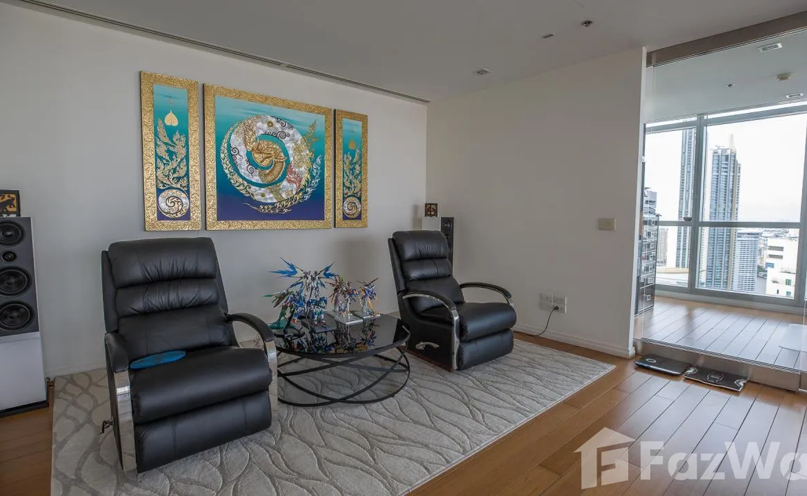 Luxurious 2-bedroom, 2-bathroom condo at The Residences at Mandarin Oriental, Bangkok. 128sqm, stunning river views. For sale ฿70M or rent ฿250K/month.