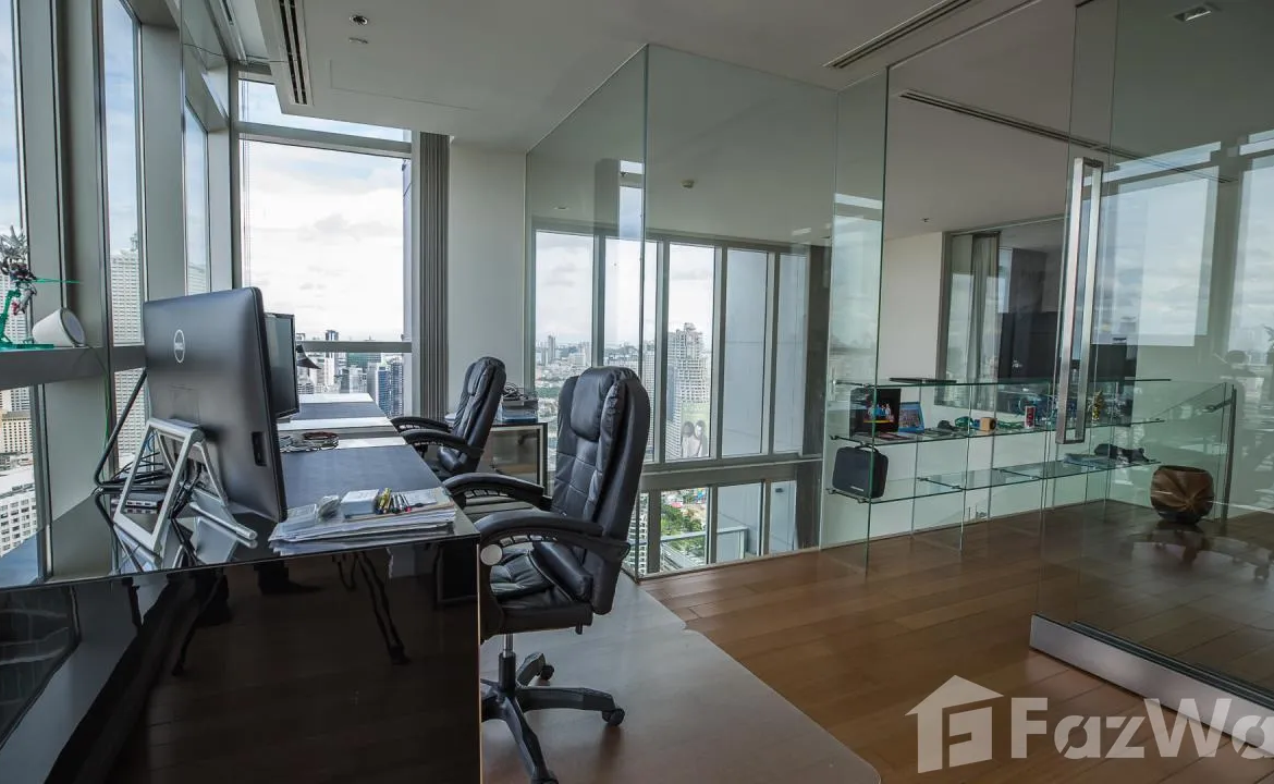 Luxurious 2-bedroom, 2-bathroom condo at The Residences at Mandarin Oriental, Bangkok. 128sqm, stunning river views. For sale ฿70M or rent ฿250K/month.