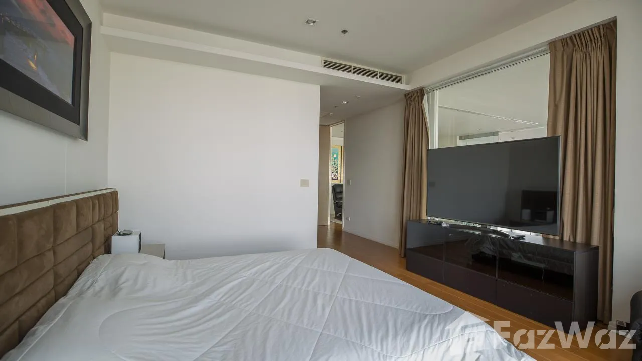 Luxurious 2-bedroom, 2-bathroom condo at The Residences at Mandarin Oriental, Bangkok. 128sqm, stunning river views. For sale ฿70M or rent ฿250K/month.