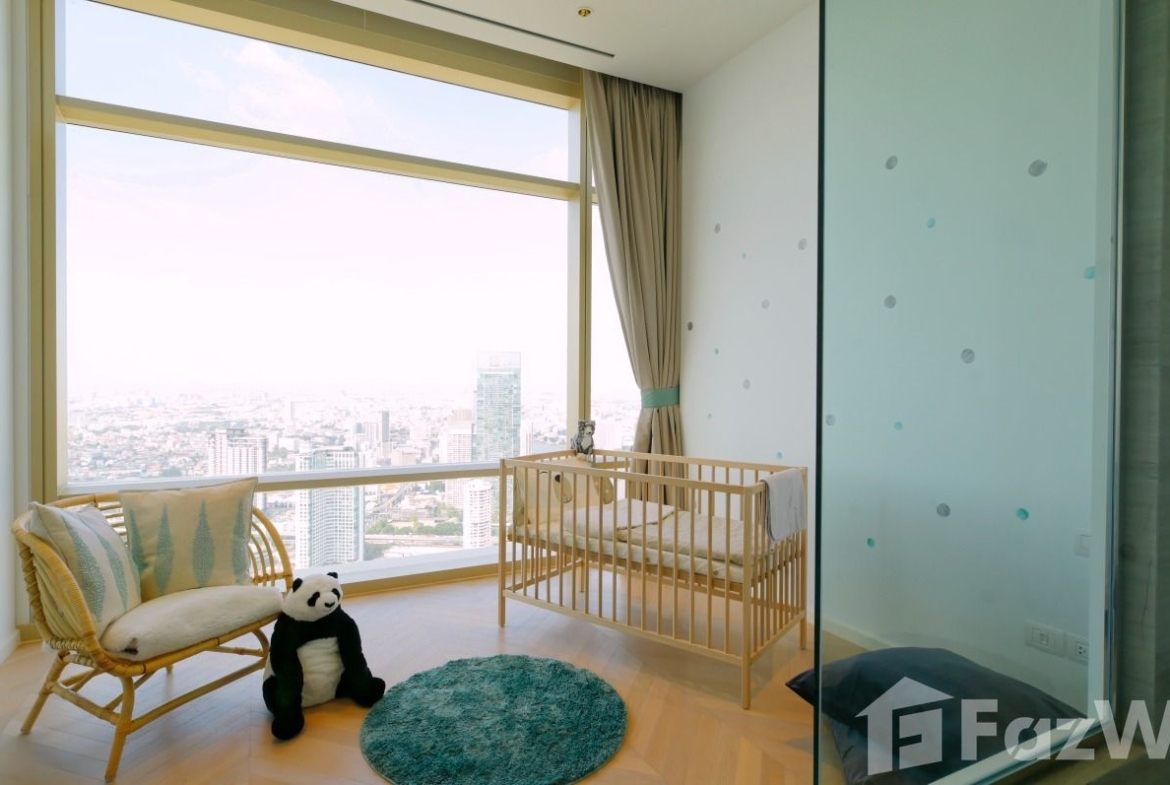 Luxury 3-bed, 3-bath, 194 sqm condo at Four Seasons Private Residences for sale at ฿110M. High-floor unit with stunning views. Contact us for a viewing!
