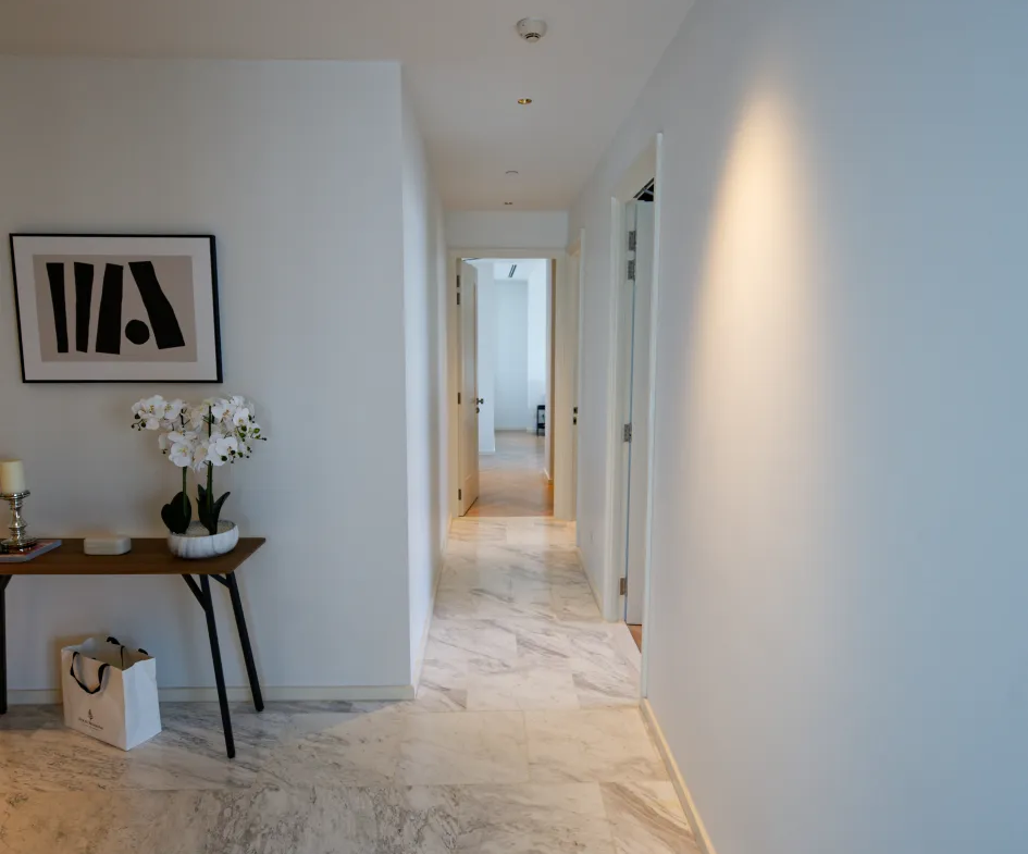 Luxury 3-bed, 3-bath, 194 sqm condo at Four Seasons Private Residences for sale at ฿110M. High-floor unit with stunning views. Contact us for a viewing!