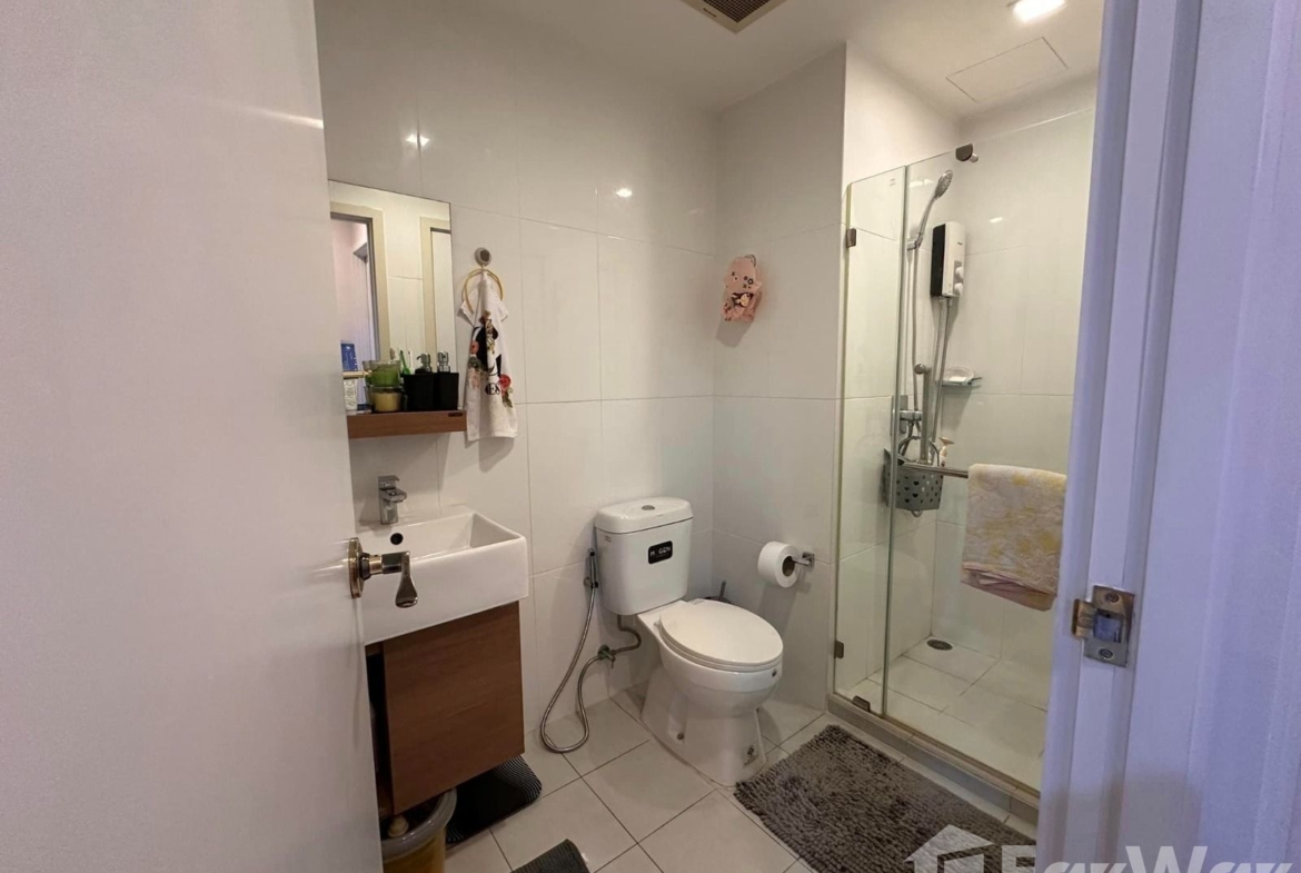 Modern 2-bed, 2-bath, 44.81 sqm condo at Condolette Pixel Sathorn for sale at ฿5.4M. Prime location near MRT Lumphini, fully furnished, and move-in ready.