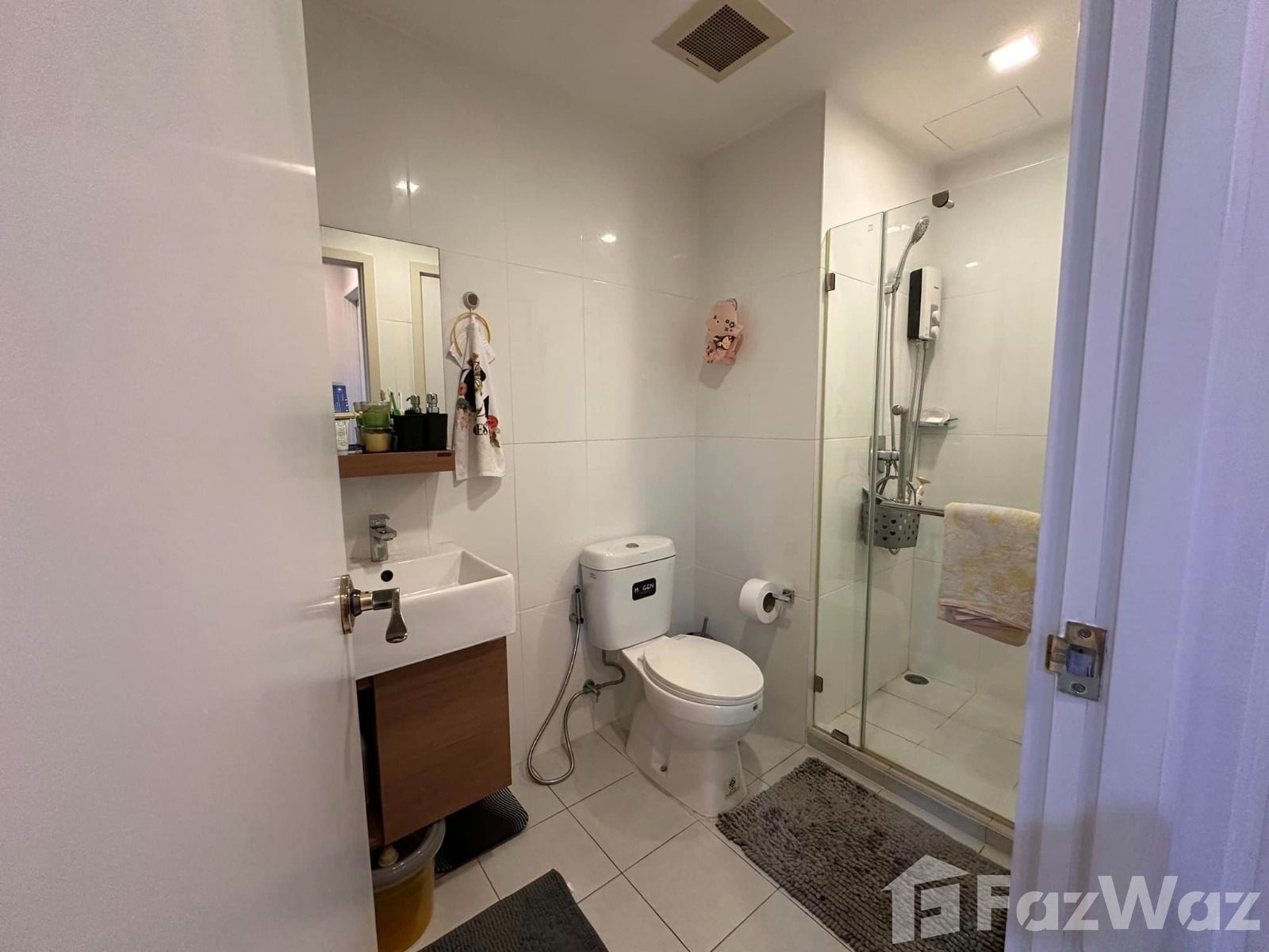 Modern 2-bed, 2-bath, 44.81 sqm condo at Condolette Pixel Sathorn for sale at ฿5.4M. Prime location near MRT Lumphini, fully furnished, and move-in ready.