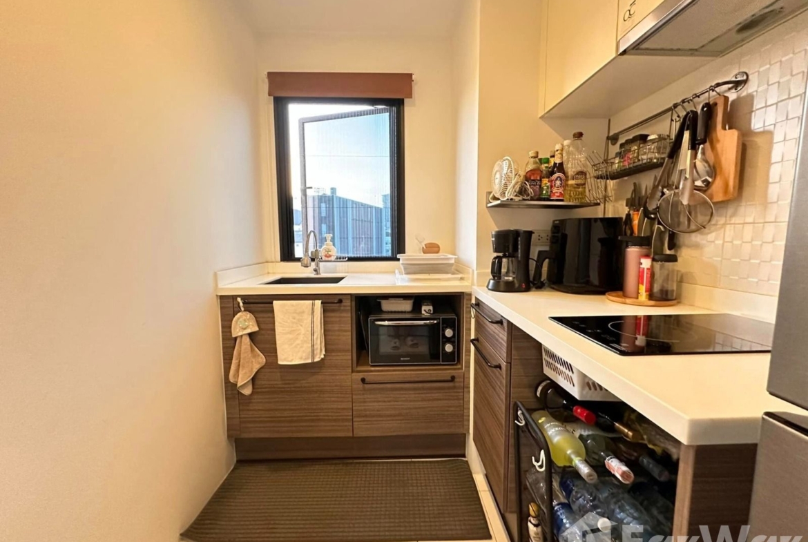 Modern 2-bed, 2-bath, 44.81 sqm condo at Condolette Pixel Sathorn for sale at ฿5.4M. Prime location near MRT Lumphini, fully furnished, and move-in ready.